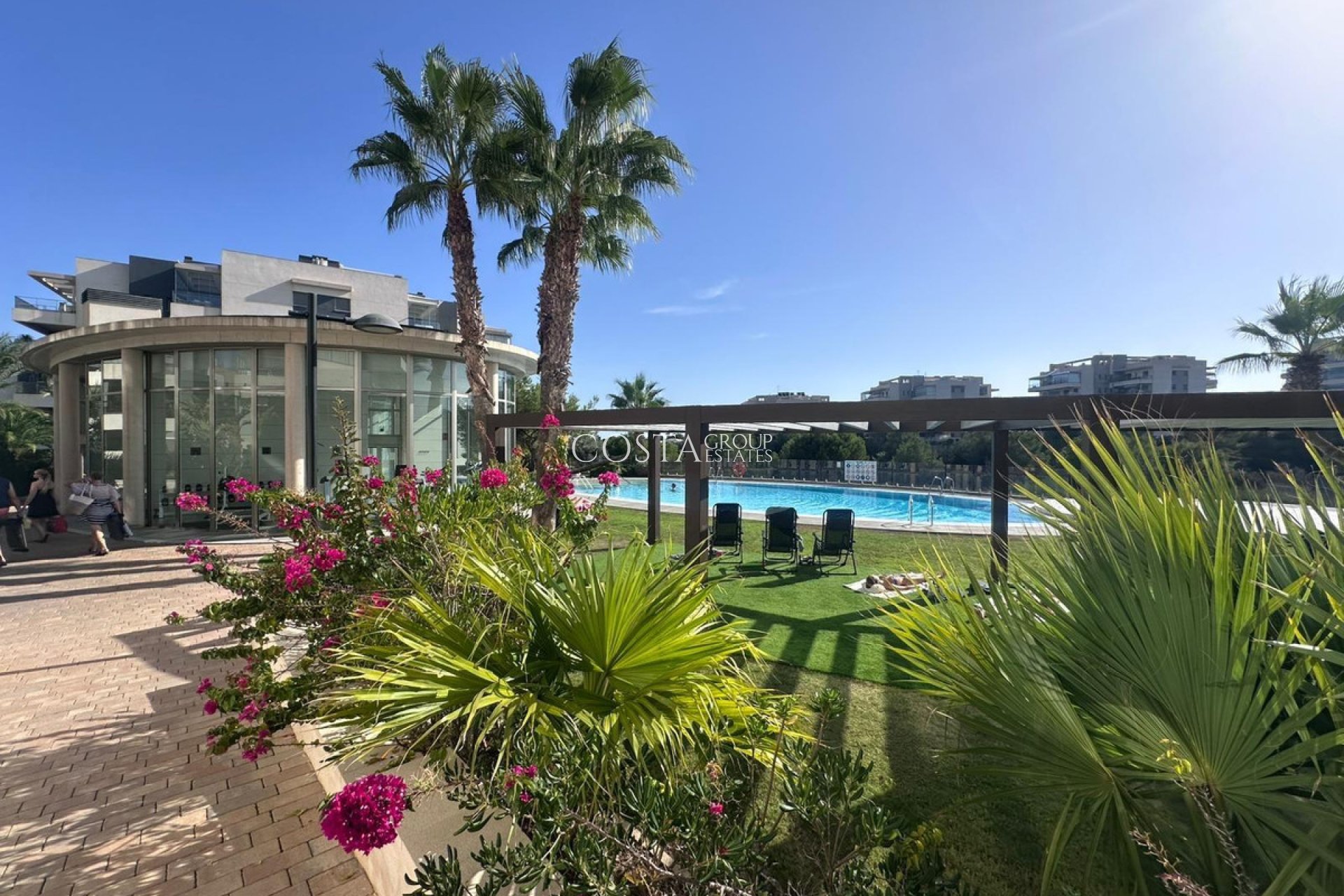 Resale - Apartments -
Orihuela - Orihuela Costa