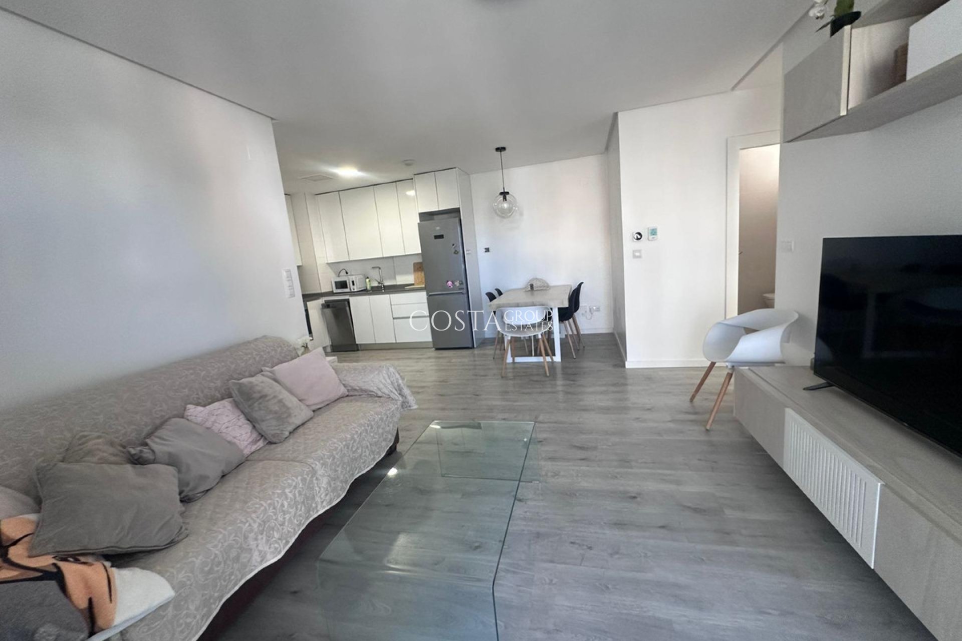 Resale - Apartments -
Orihuela - Orihuela Costa