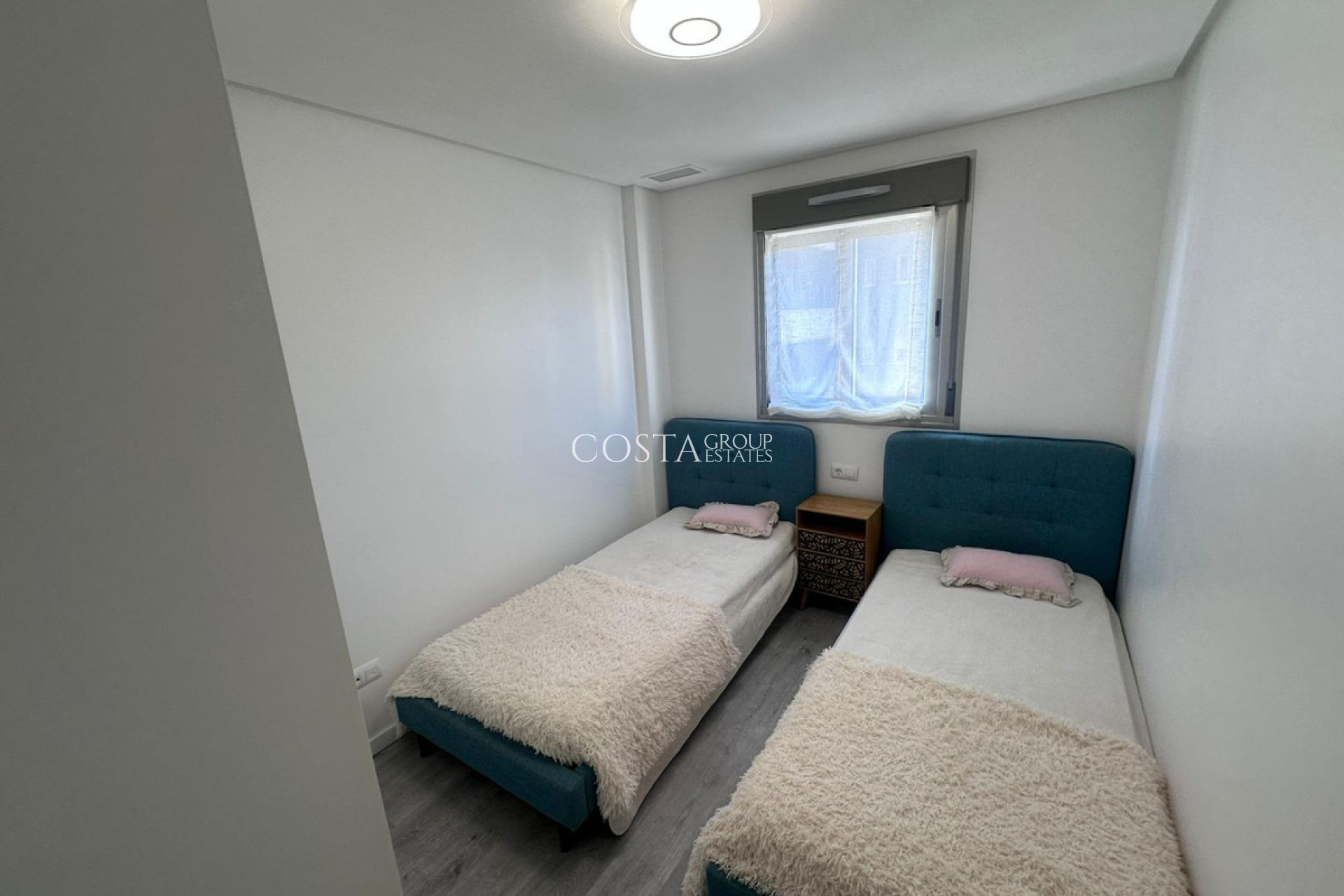 Resale - Apartments -
Orihuela - Orihuela Costa