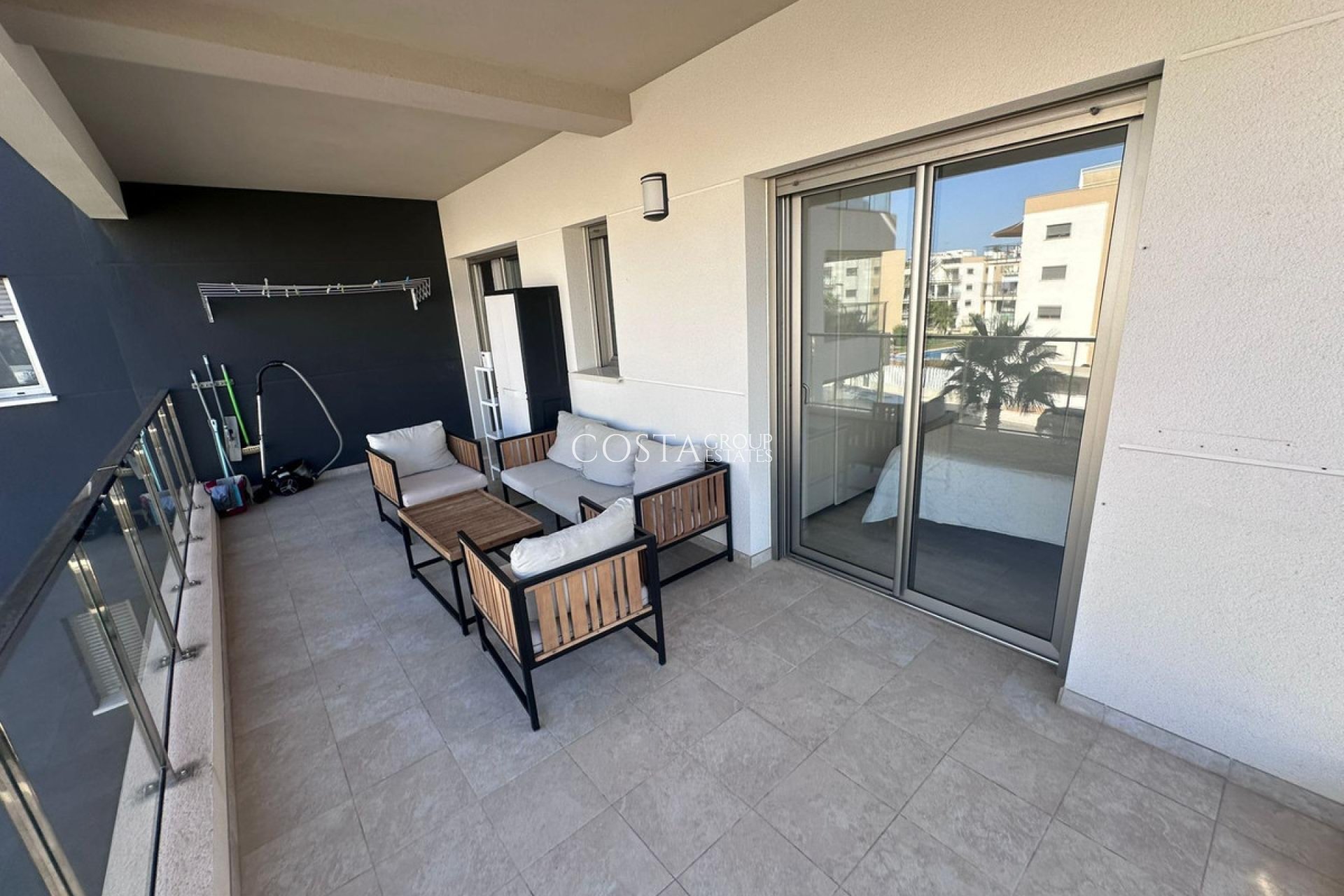 Resale - Apartments -
Orihuela - Orihuela Costa