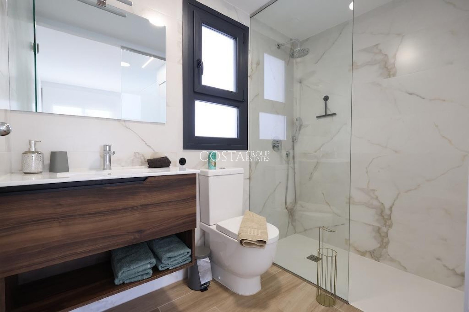 Resale - Apartments -
Orihuela - Orihuela Costa