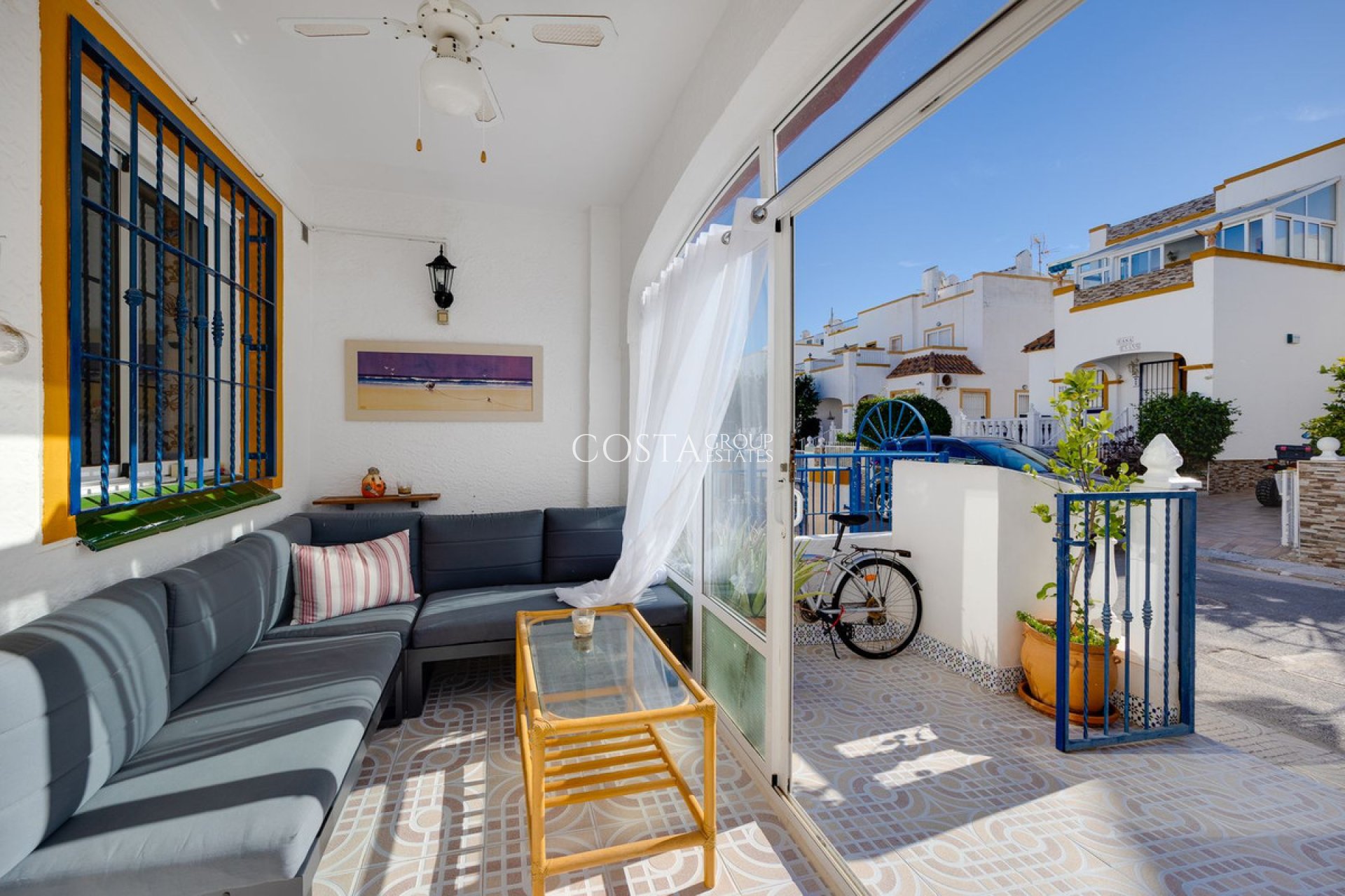 Resale - Apartments -
Orihuela - Orihuela Costa