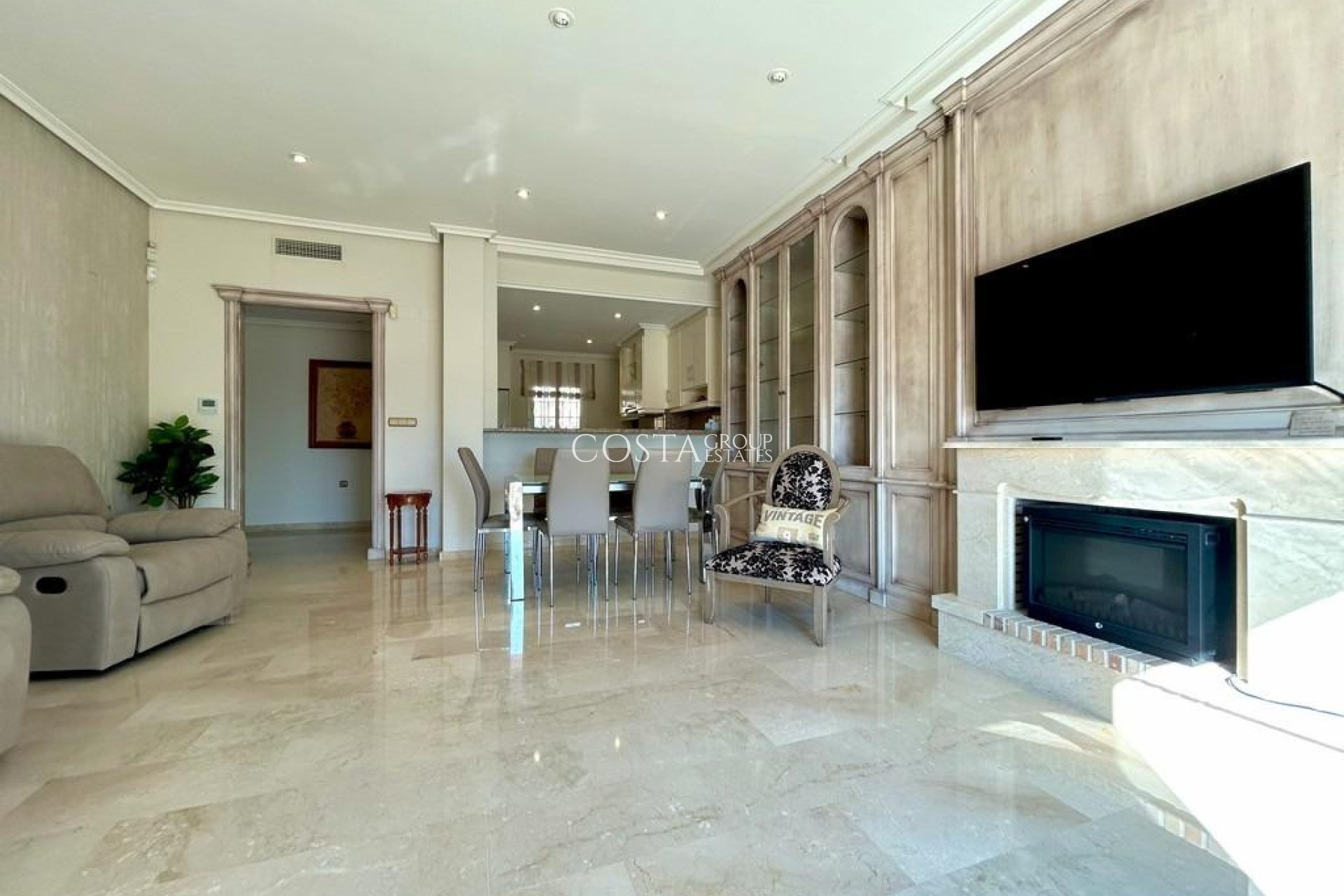 Resale - Apartments -
Orihuela - Orihuela Costa