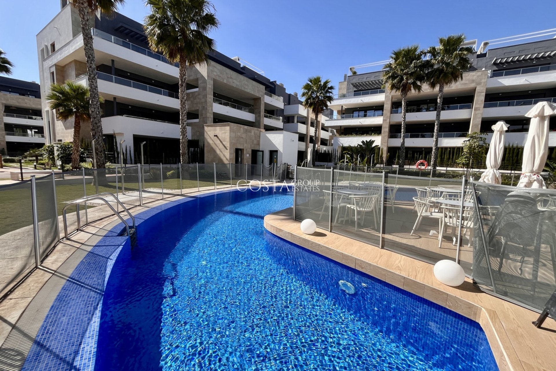 Resale - Apartments -
Orihuela - Playa Flamenca