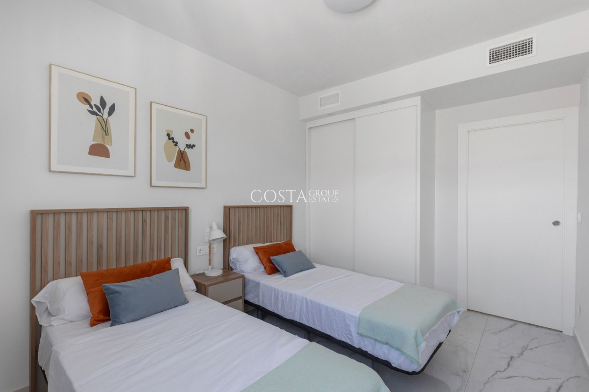 Resale - Apartments -
Orihuela - Playa Flamenca