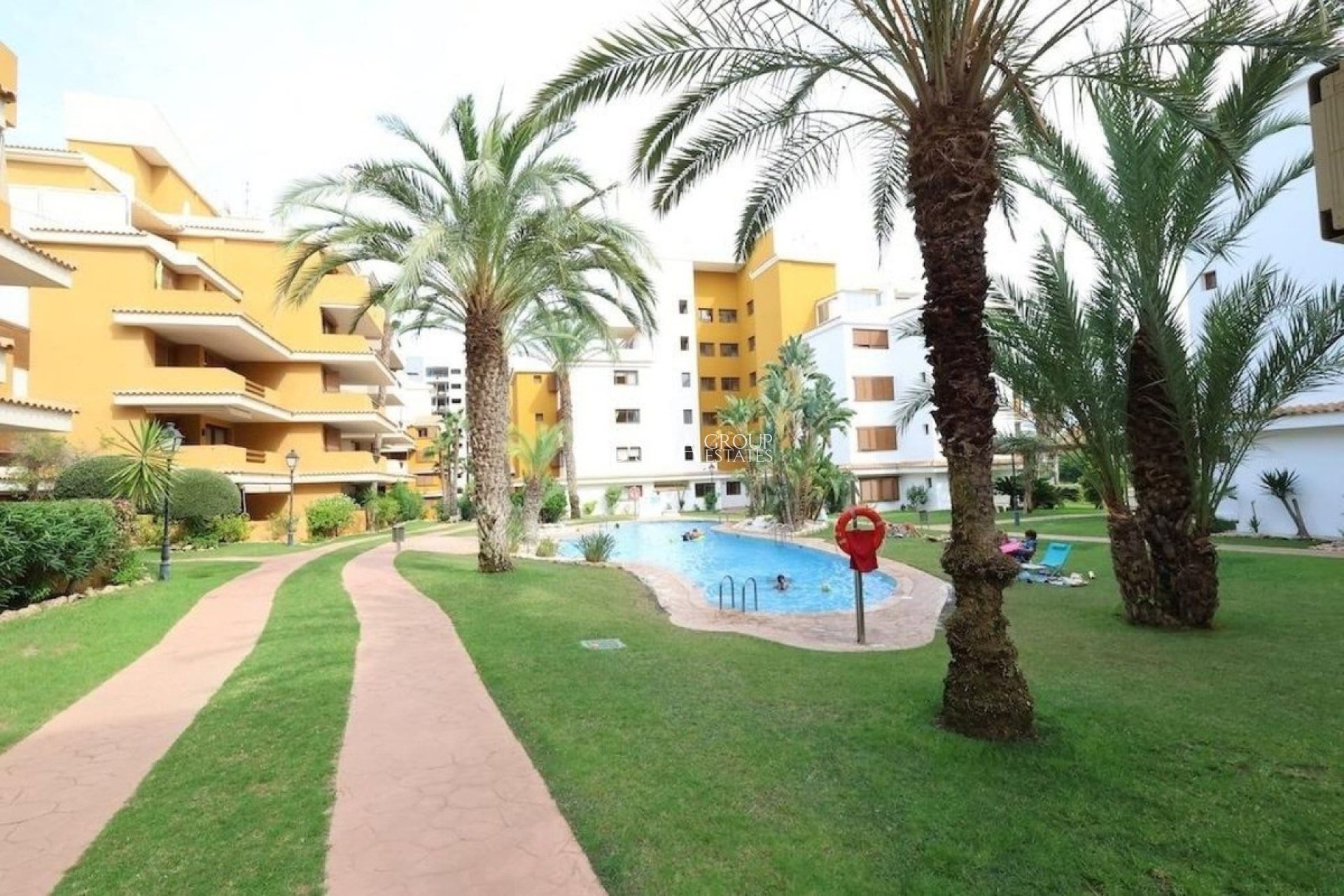 Resale - Apartments -
Orihuela - Punta Prima