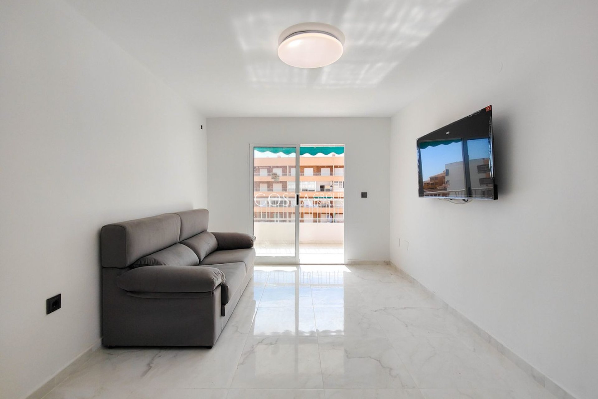 Resale - Apartments -
Orihuela - Punta Prima