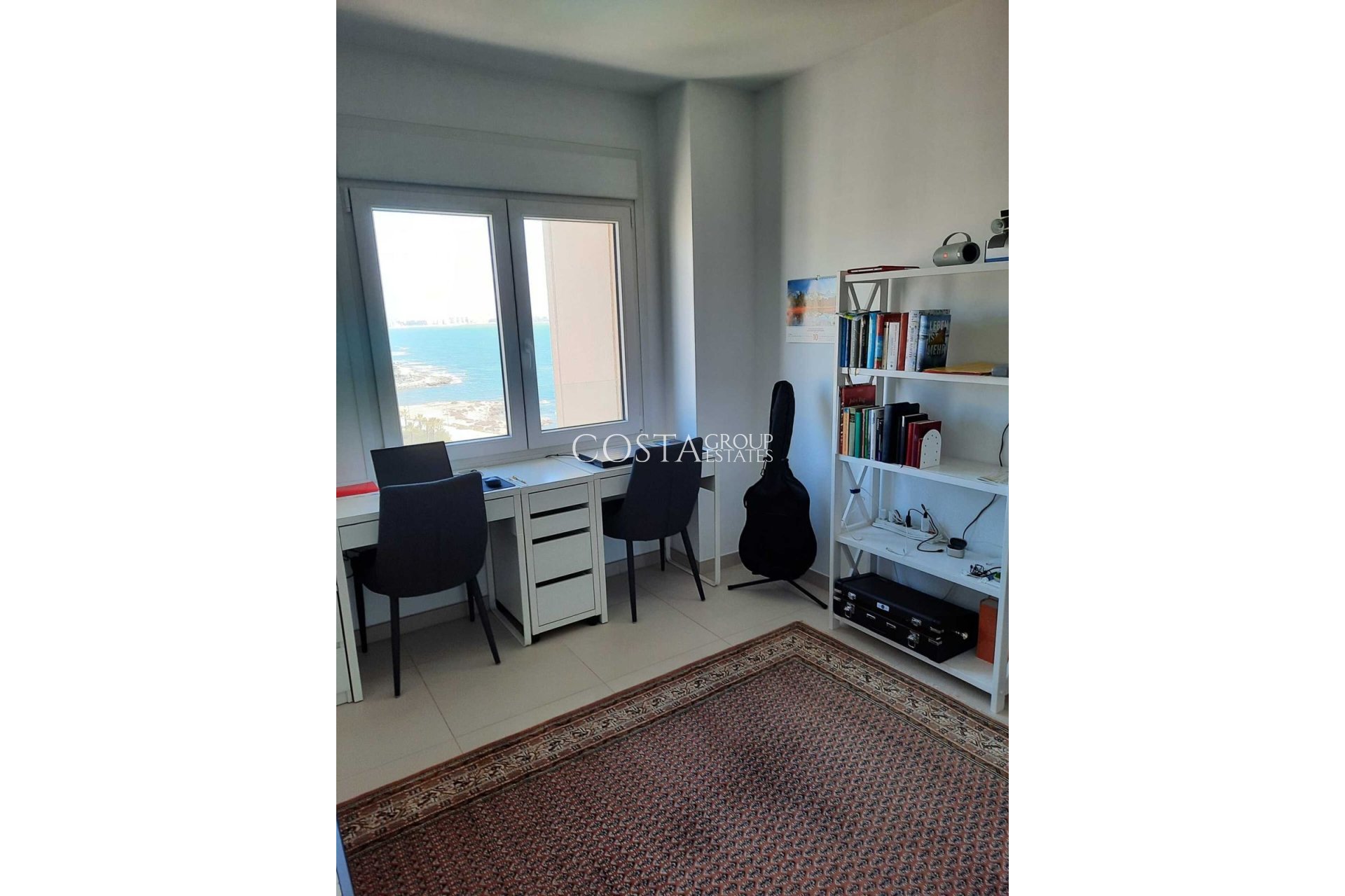 Resale - Apartments -
Orihuela - Punta Prima