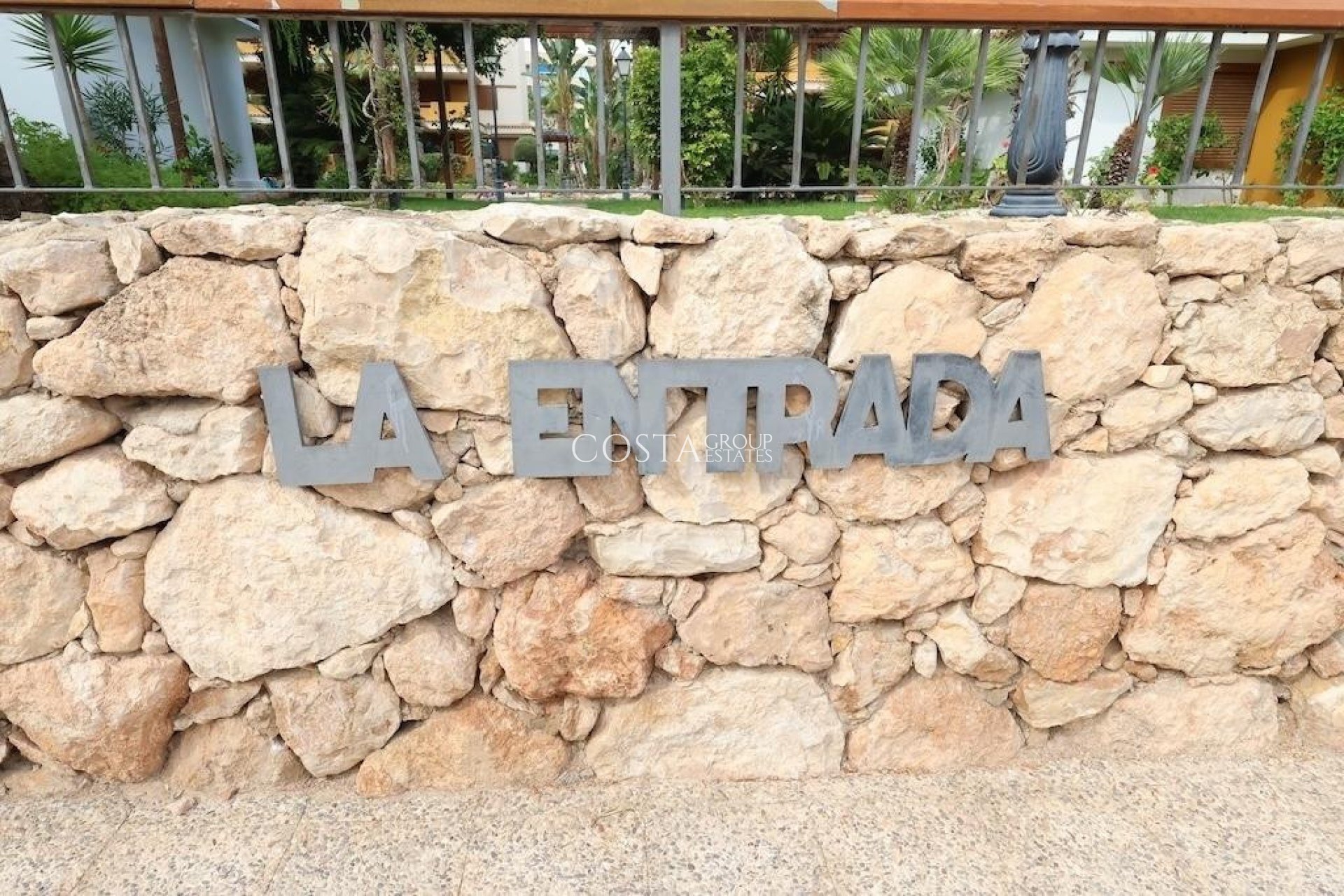 Resale - Apartments -
Orihuela - Punta Prima