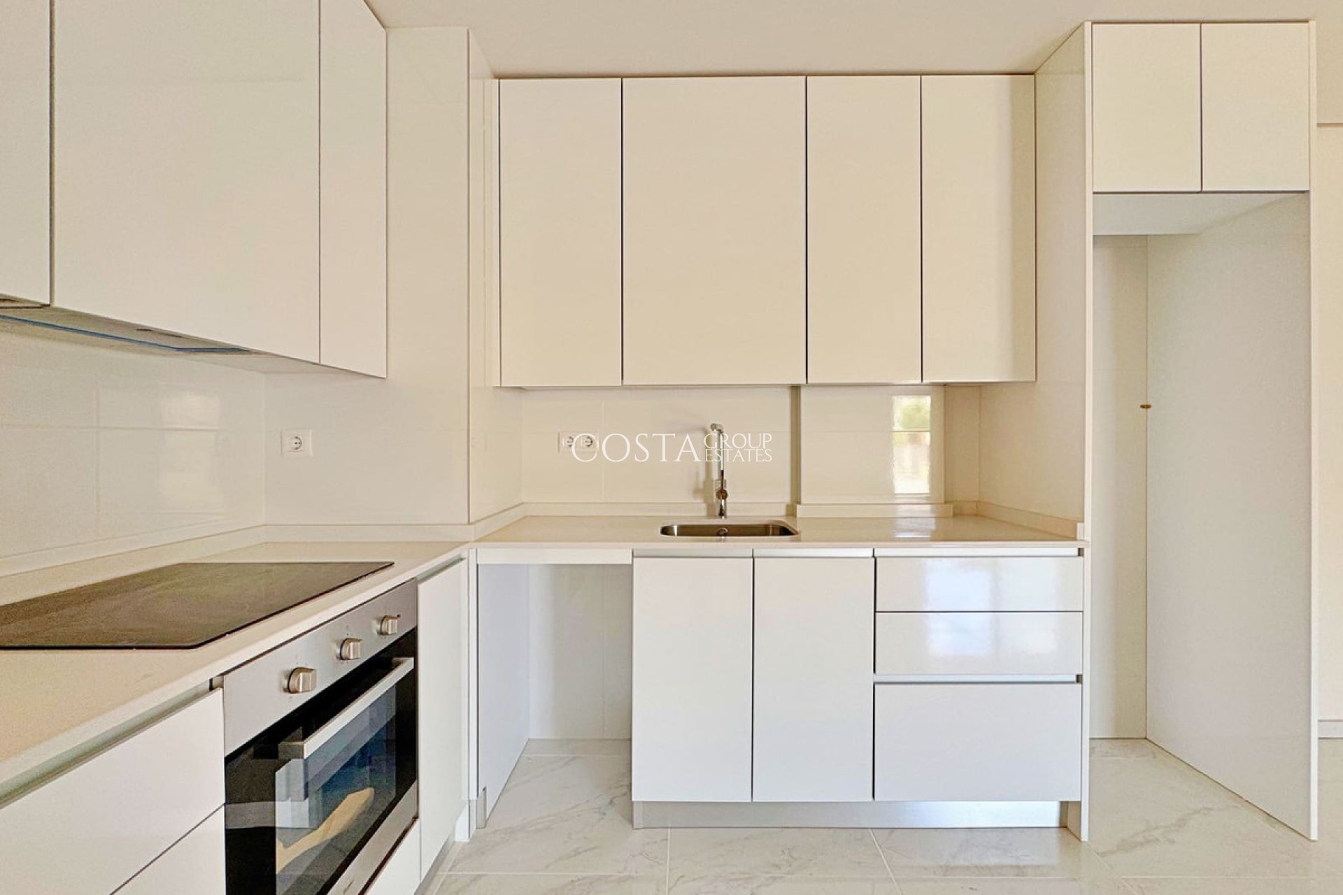 Resale - Apartments -
Orihuela - Villamartin