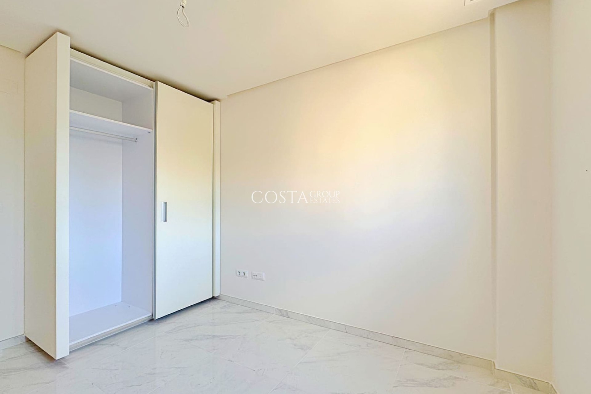 Resale - Apartments -
Orihuela - Villamartin