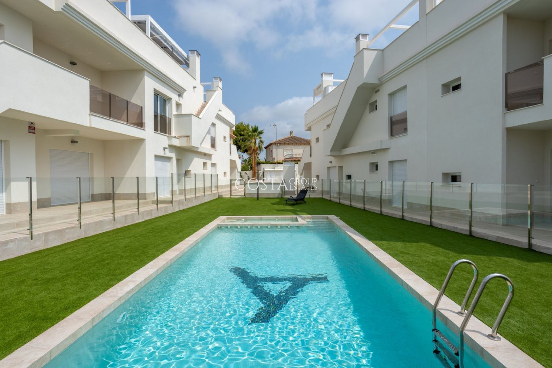 Resale - Apartments -
Orihuela - Villamartin