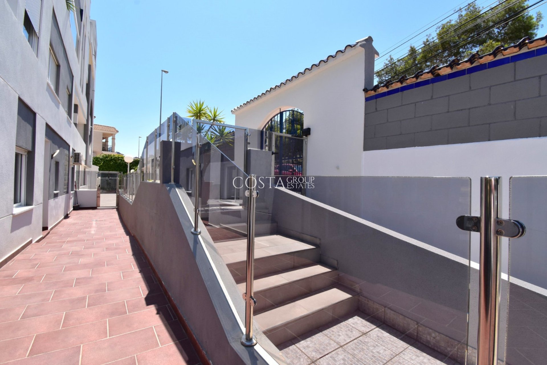 Resale - Apartments -
Orihuela - Villamartin