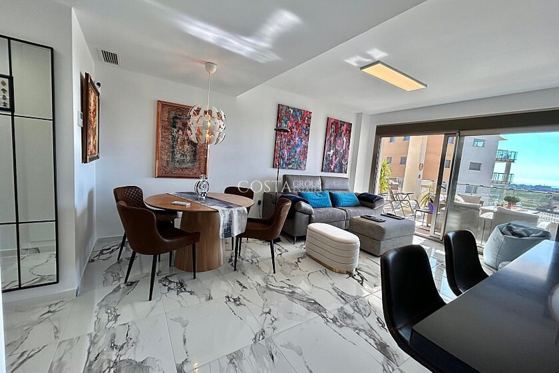 Resale - Apartments -
Orihuela - Villamartin