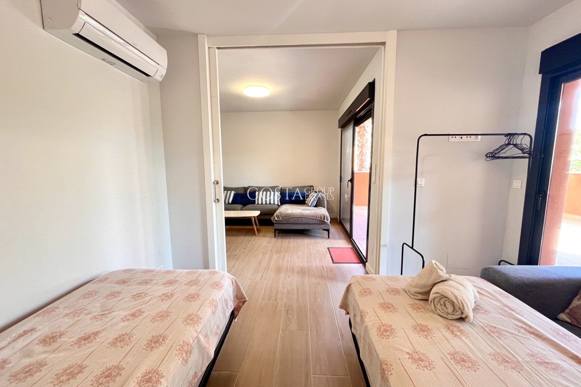 Resale - Apartments -
Orihuela - Villamartin