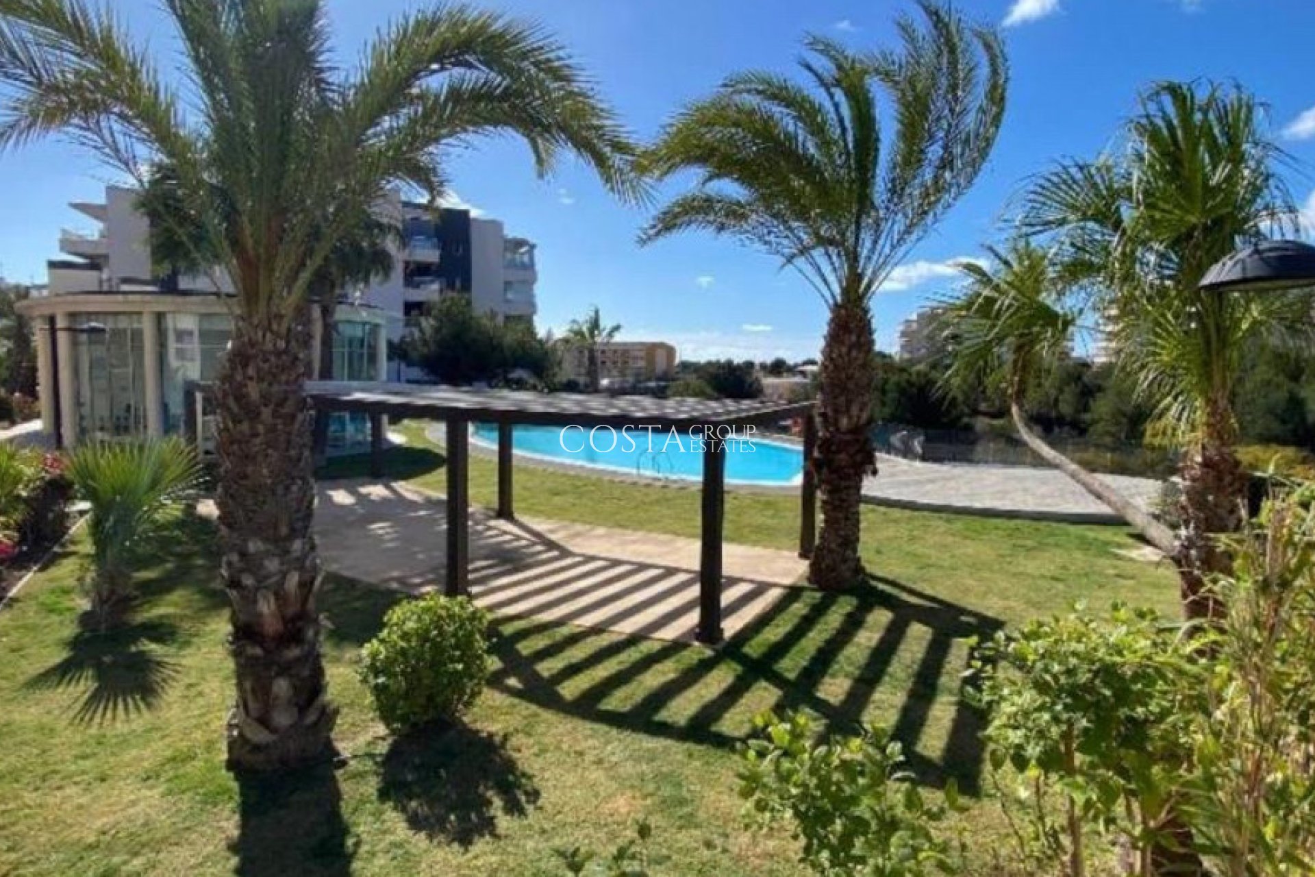 Resale - Apartments -
Orihuela - Villamartin