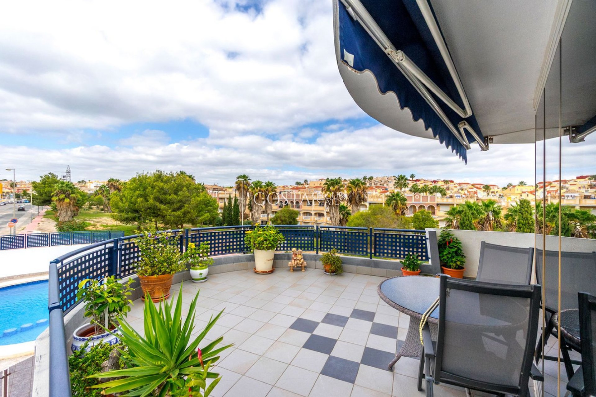 Resale - Apartments -
Orihuela - Villamartin