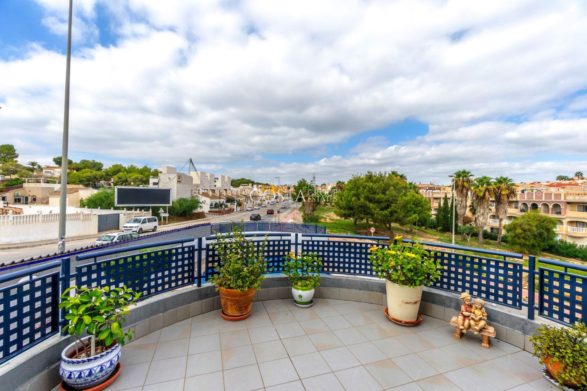 Resale - Apartments -
Orihuela - Villamartin