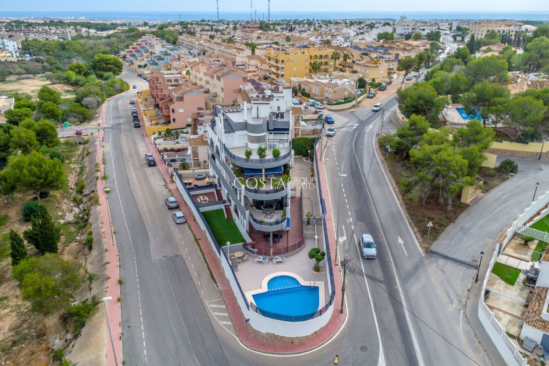 Resale - Apartments -
Orihuela - Villamartin