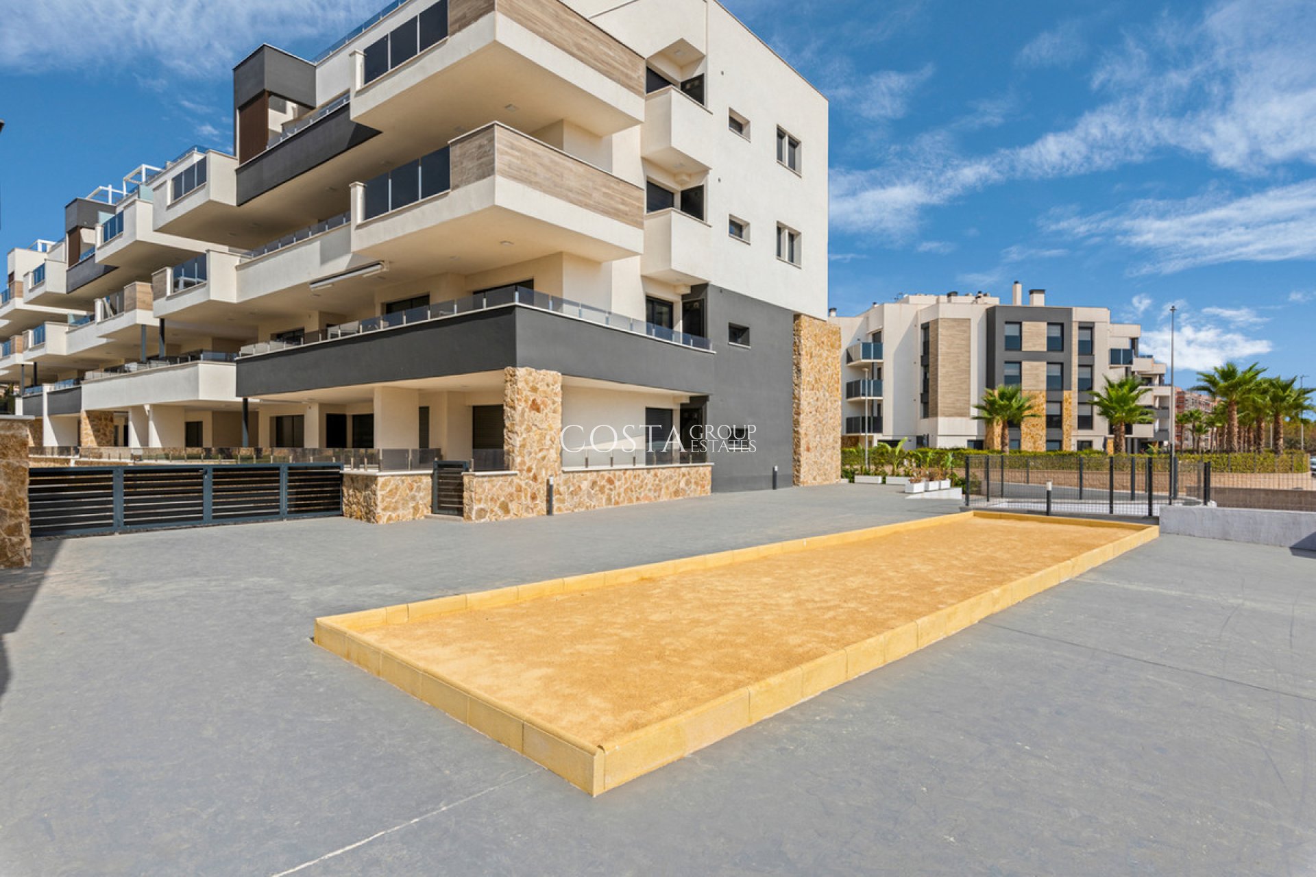 Resale - Apartments -
Orihuela - Villamartin