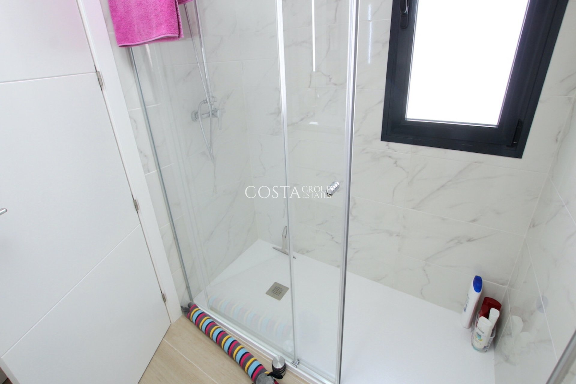 Resale - Apartments -
Orihuela - Villamartin