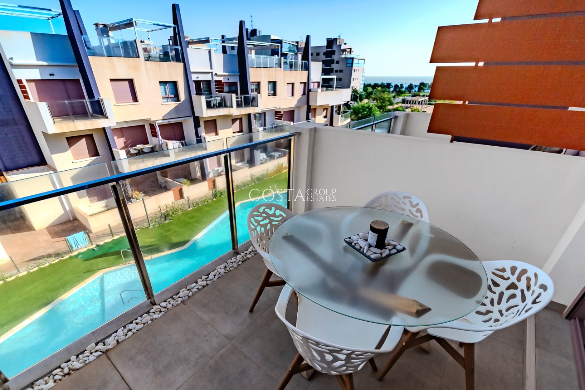 Resale - Apartments -
Pilar de la Horadada - Mil Palmeras