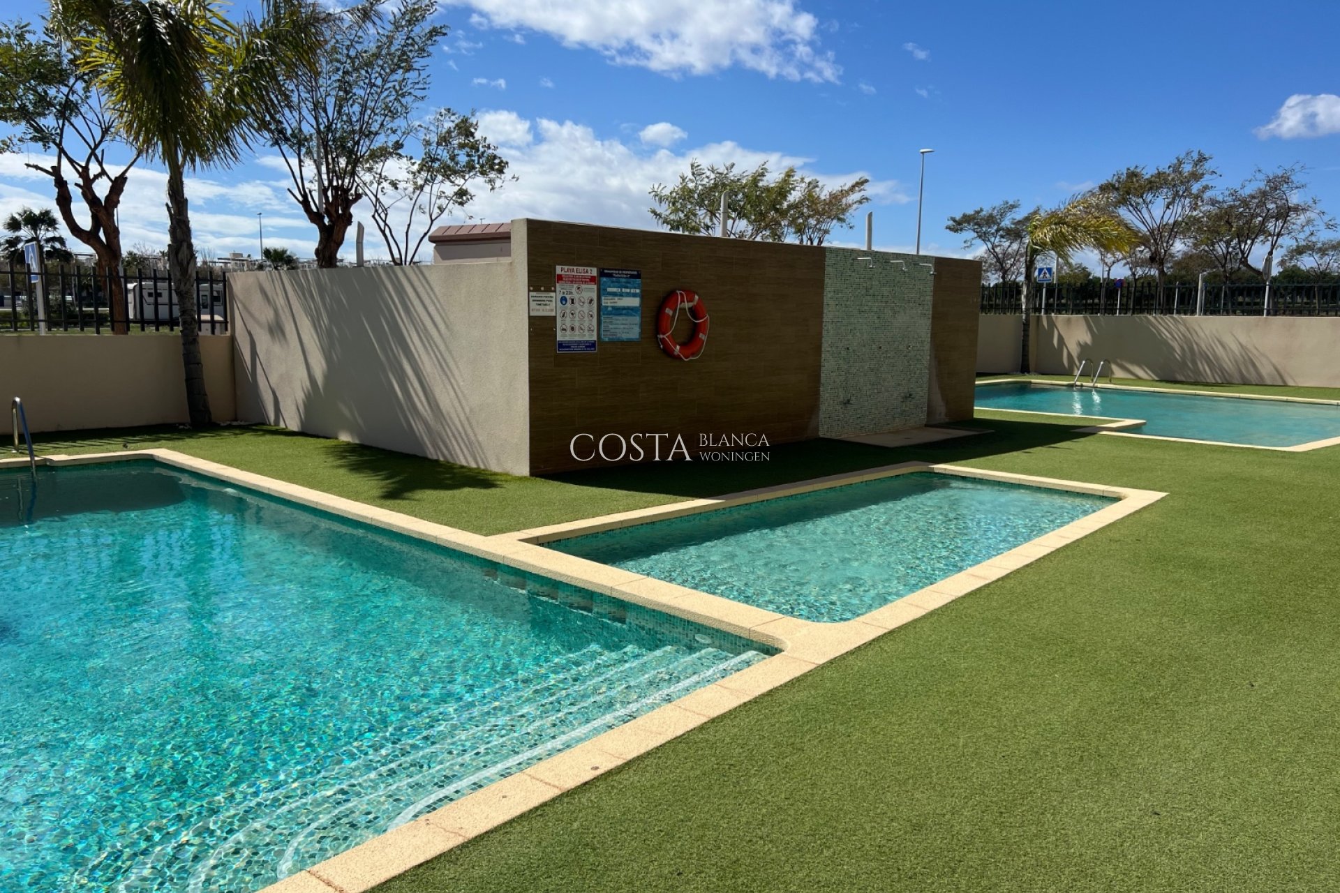 Resale - Apartments -
Pilar de la Horadada - Mil Palmeras