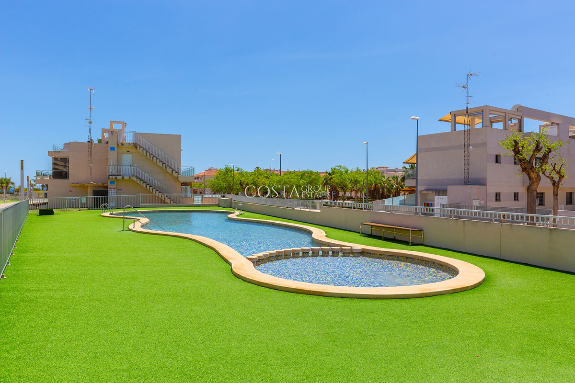 Resale - Apartments -
Pilar de la Horadada - Torre De La Horadada