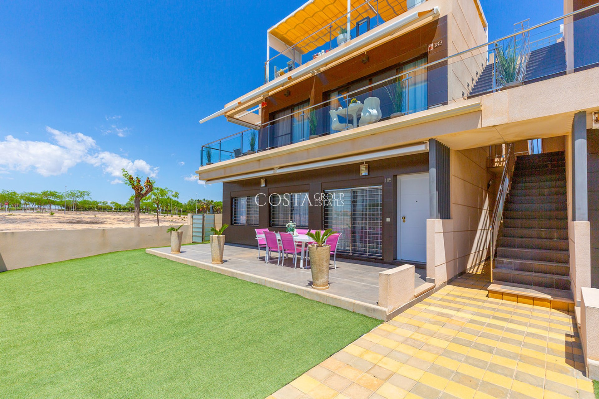 Resale - Apartments -
Pilar de la Horadada - Torre De La Horadada