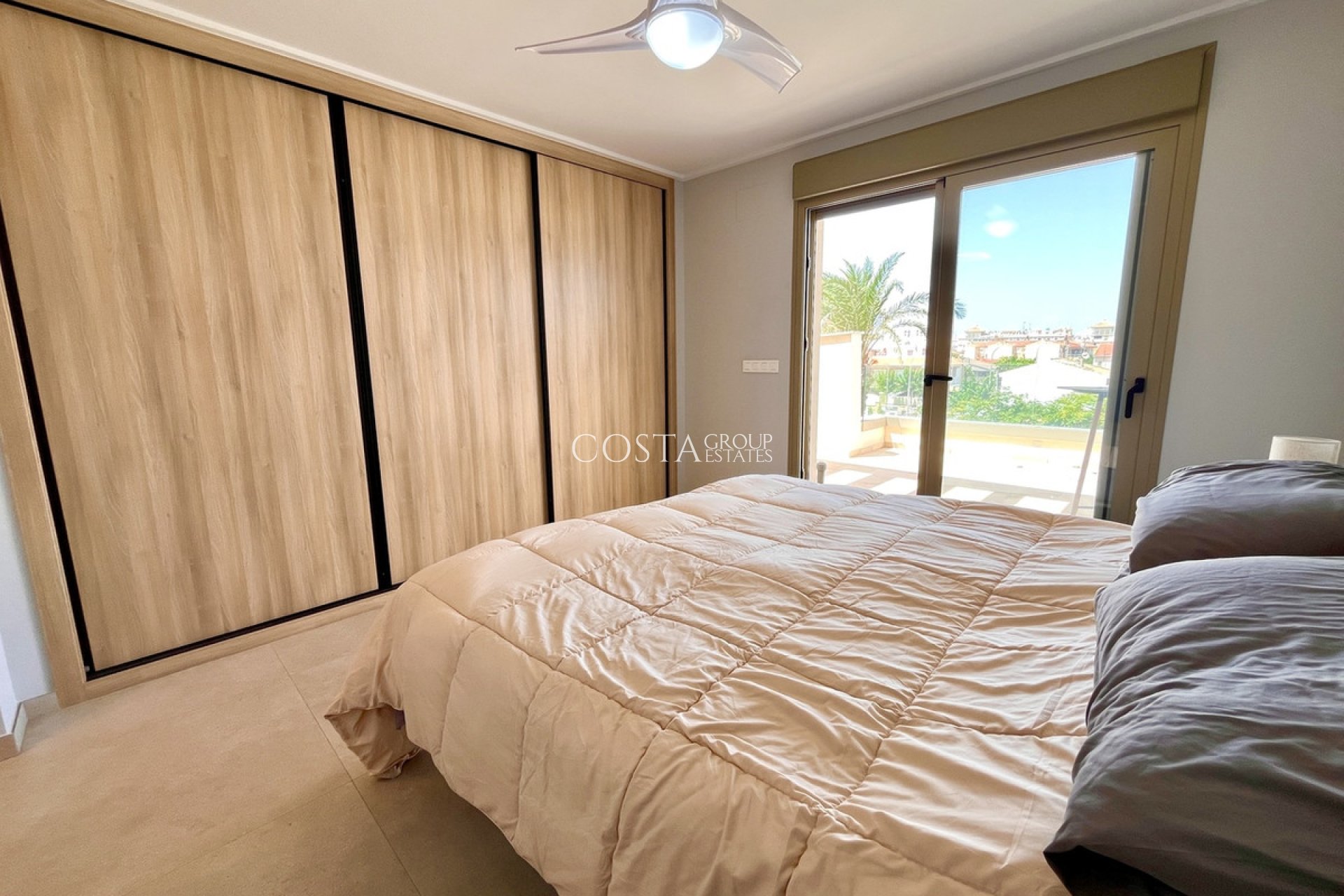 Resale - Apartments -
Pilar de la Horadada - Torre De La Horadada