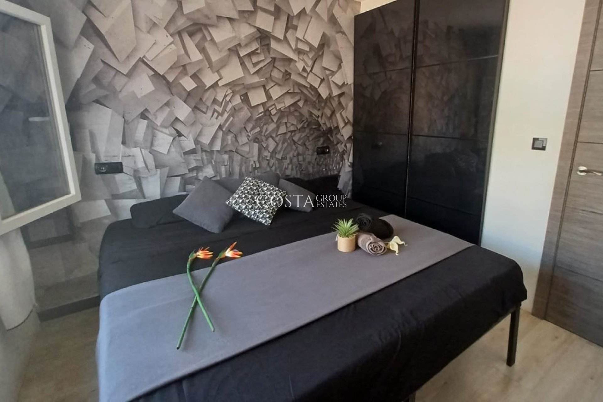 Resale - Apartments -
Pilar de la Horadada - Torre De La Horadada