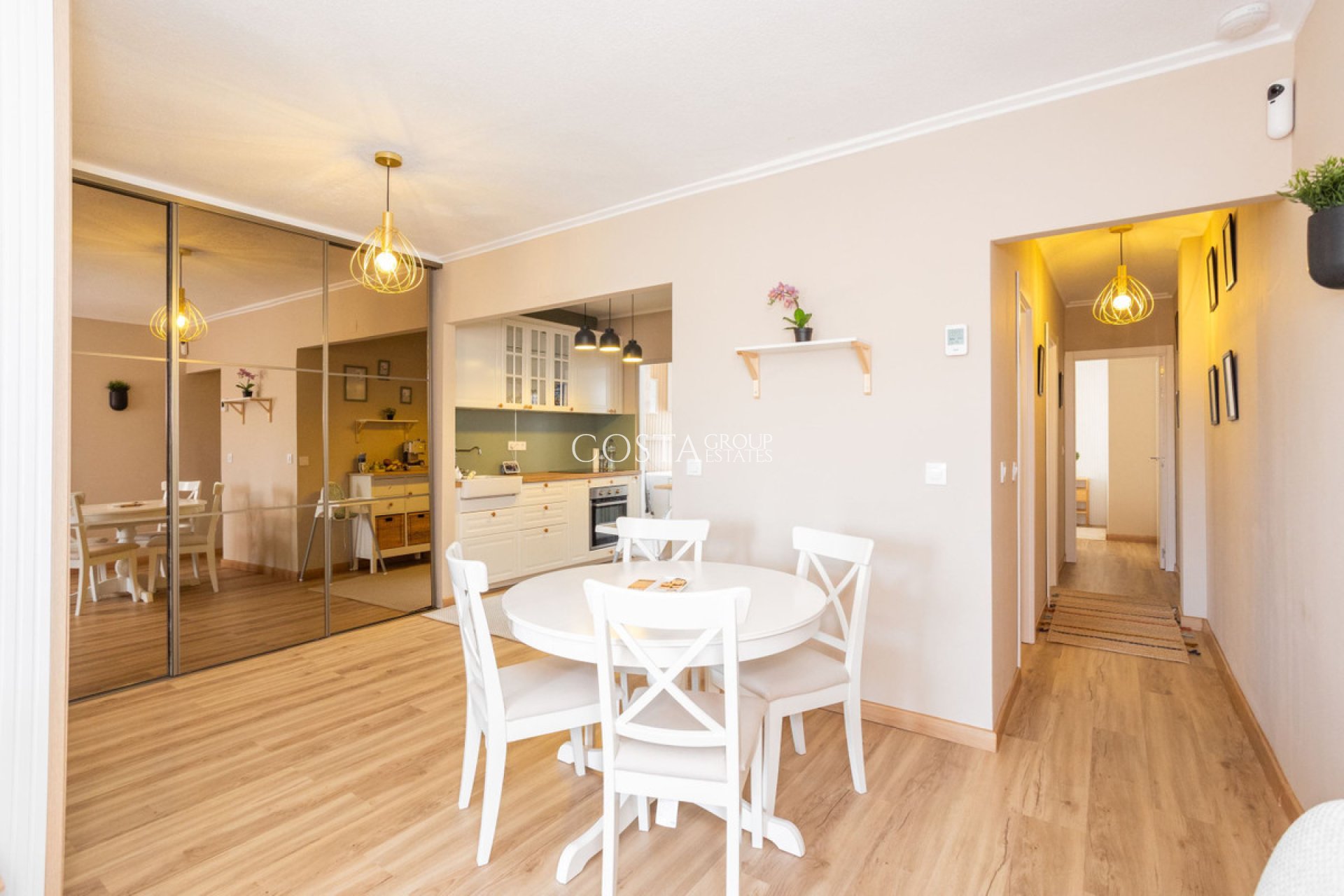 Resale - Apartments -
Pilar de la Horadada - Torre De La Horadada