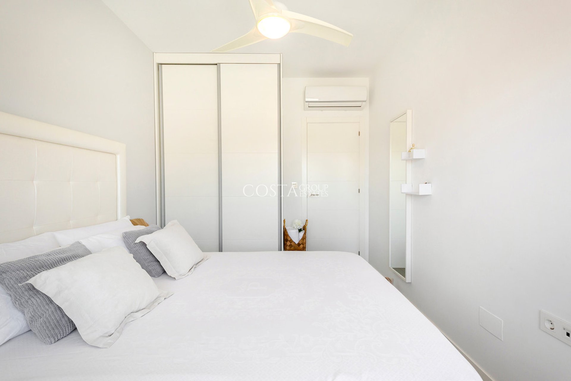 Resale - Apartments -
Pilar de la Horadada - Torre De La Horadada