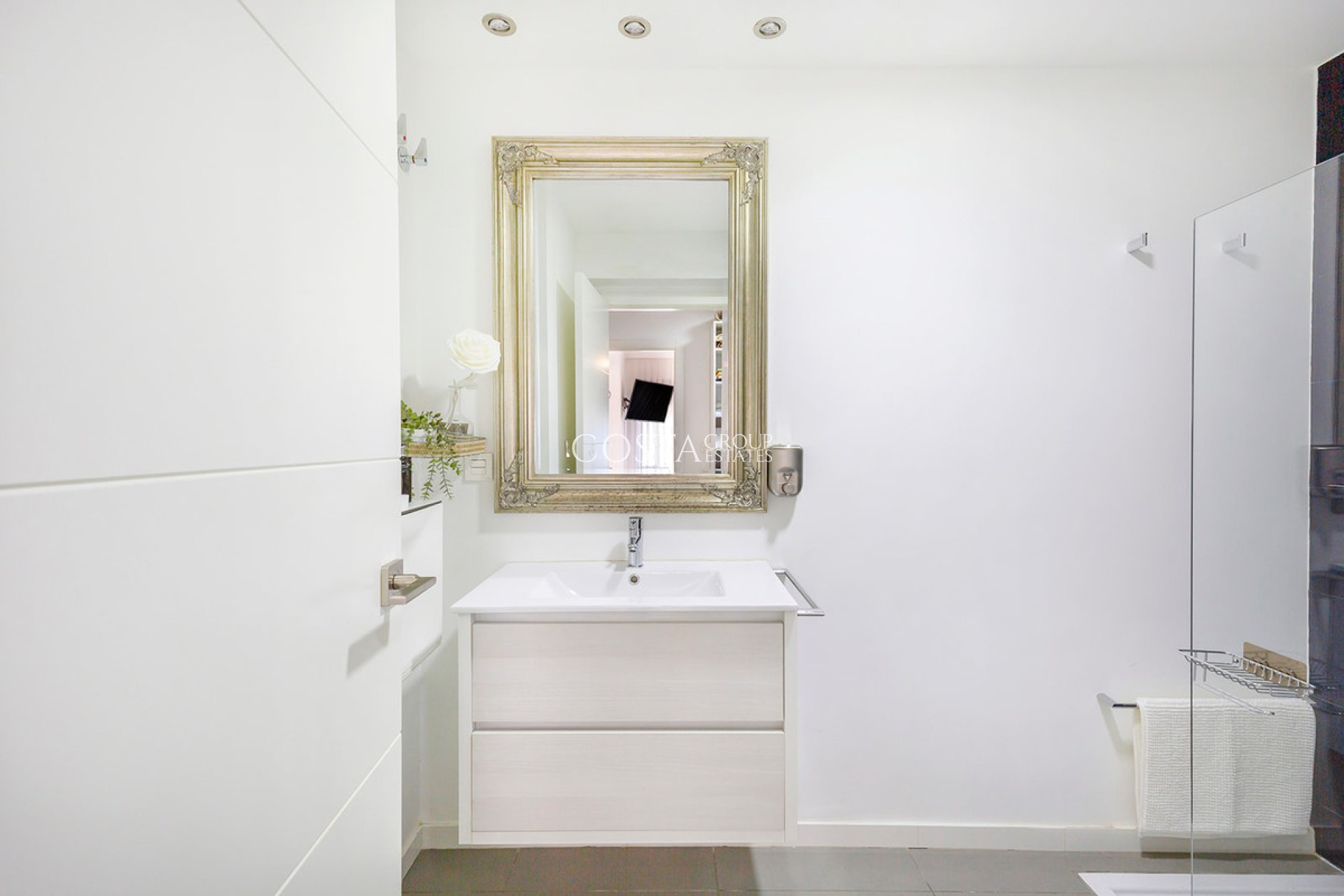 Resale - Apartments -
Pilar de la Horadada - Torre De La Horadada