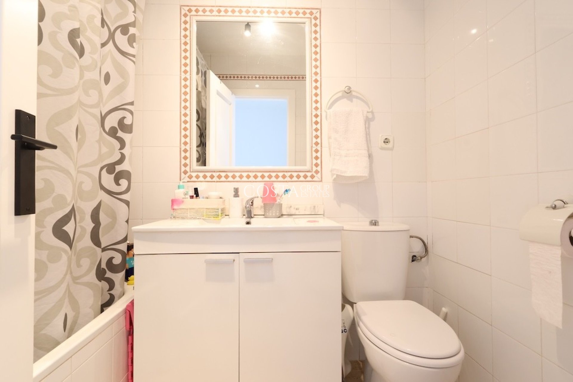 Resale - Apartments -
Pilar de la Horadada - Torre De La Horadada