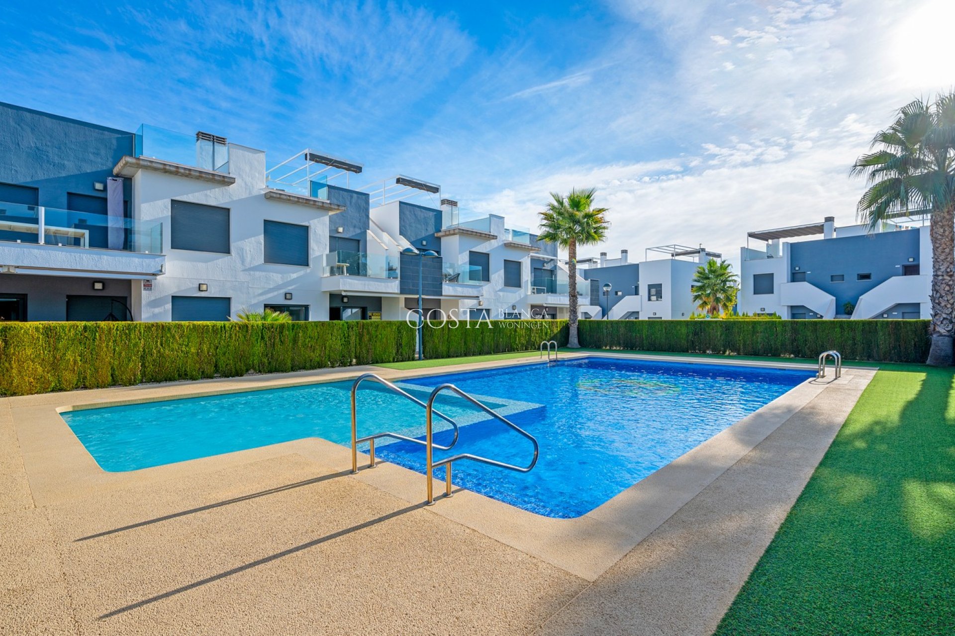 Resale - Apartments -
Pilar de la Horadada