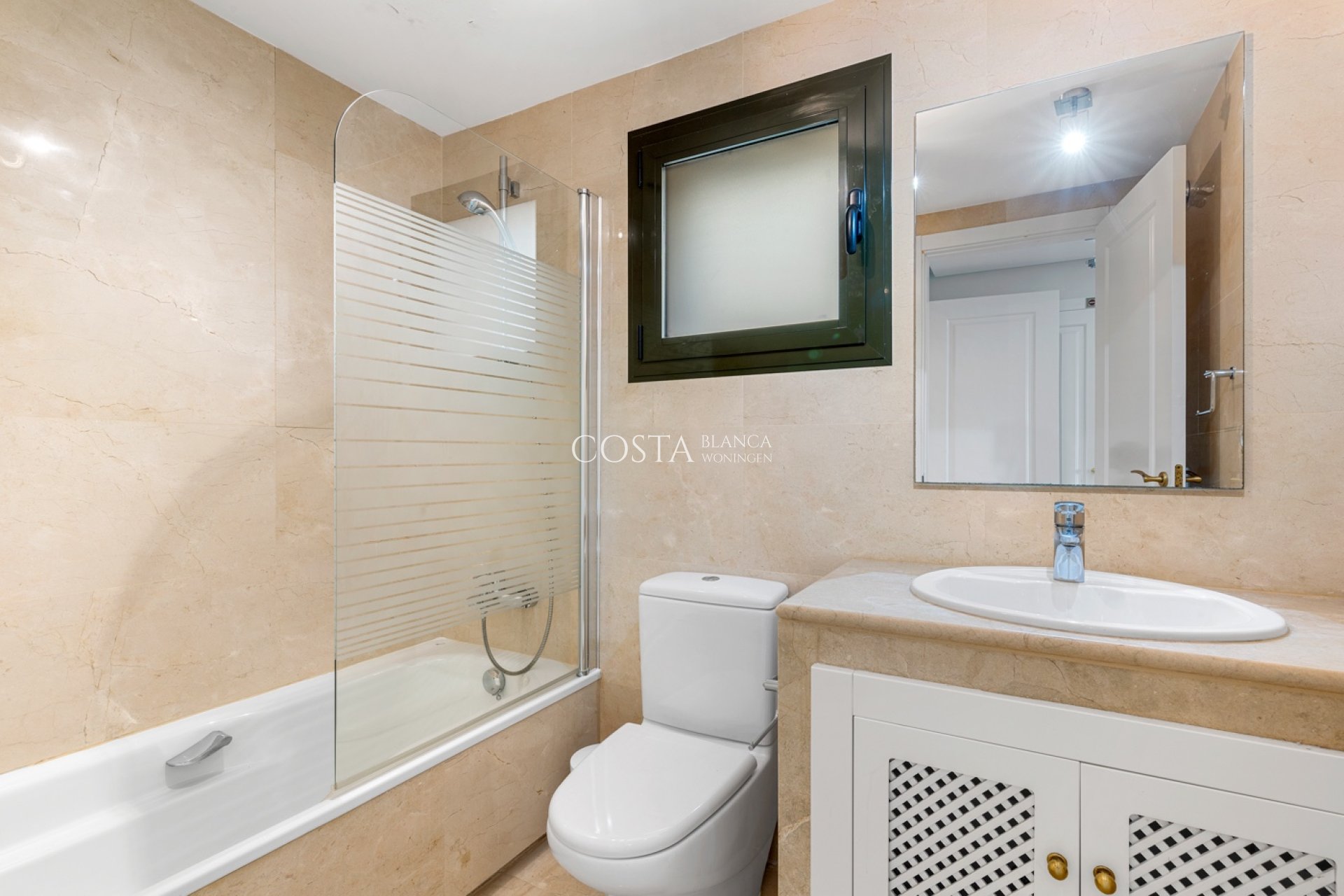 Resale - Apartments -
Roda Golf