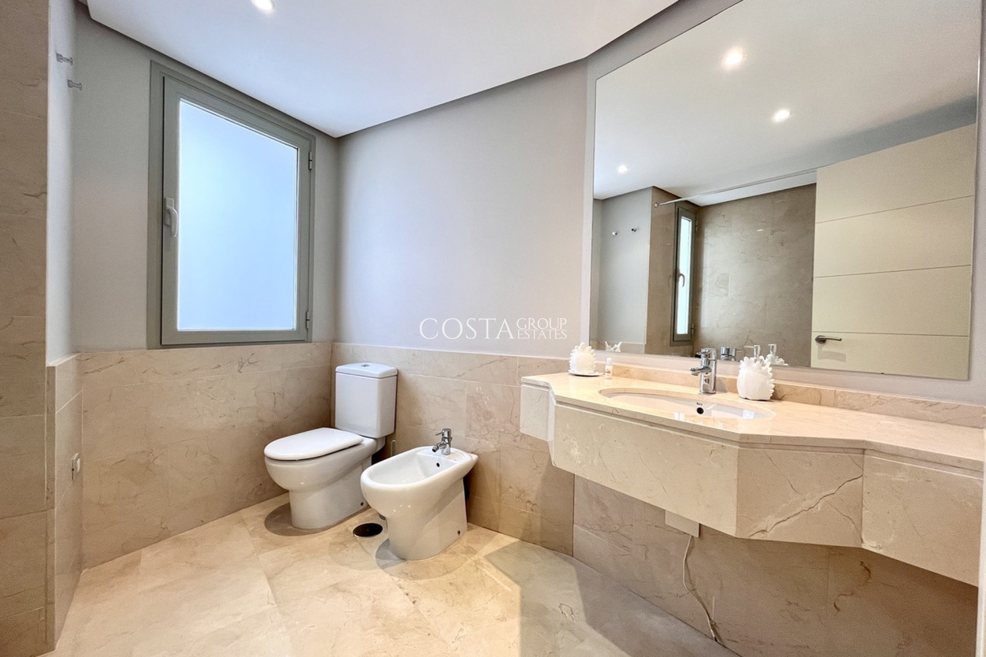 Resale - Apartments -
San Miguel de Salinas - San Miguel de Salinas Centro