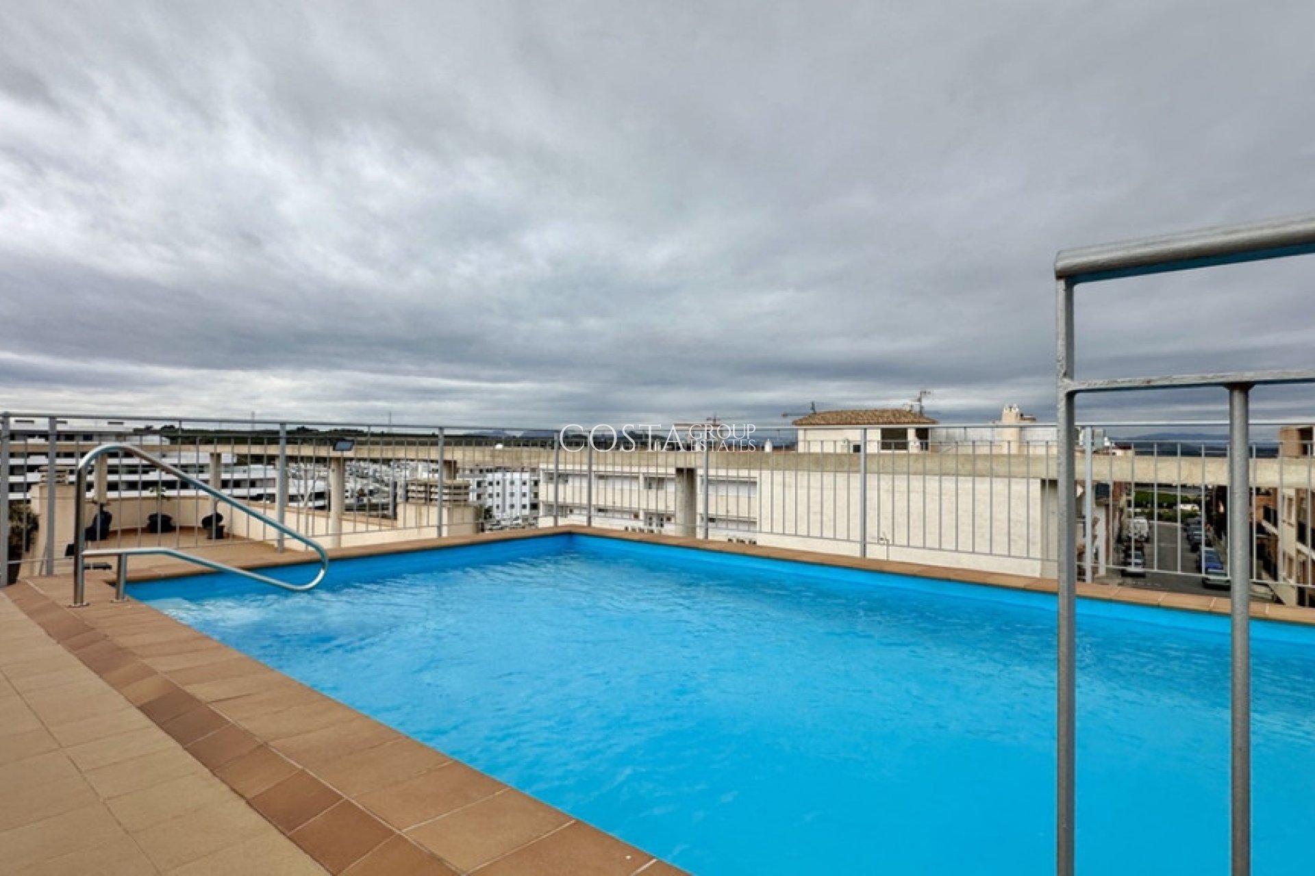 Resale - Apartments -
San Miguel de Salinas - San Miguel de Salinas Centro