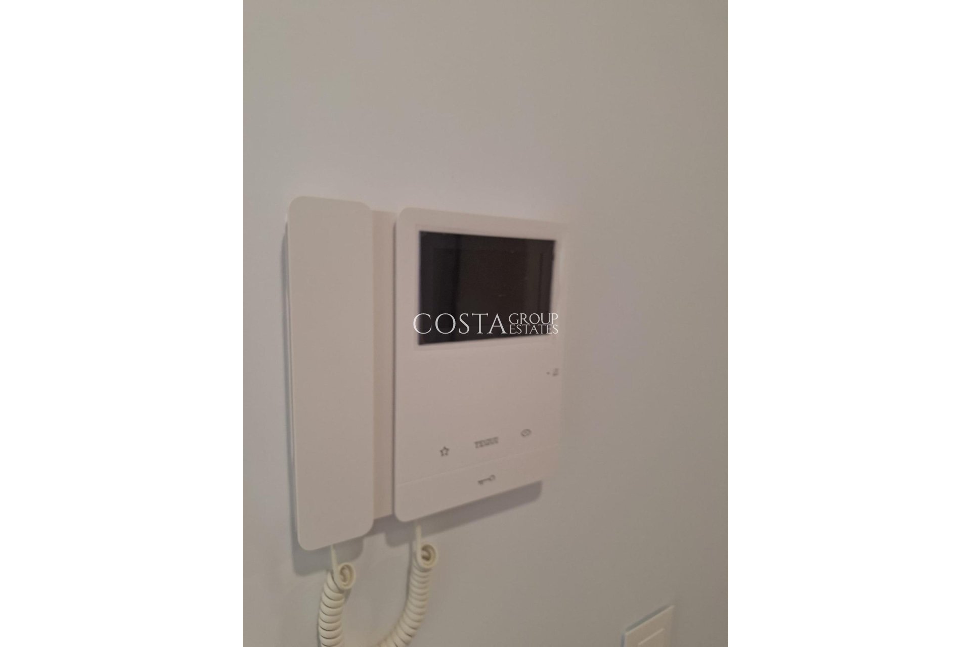 Resale - Apartments -
San Miguel de Salinas - San Miguel de Salinas Centro