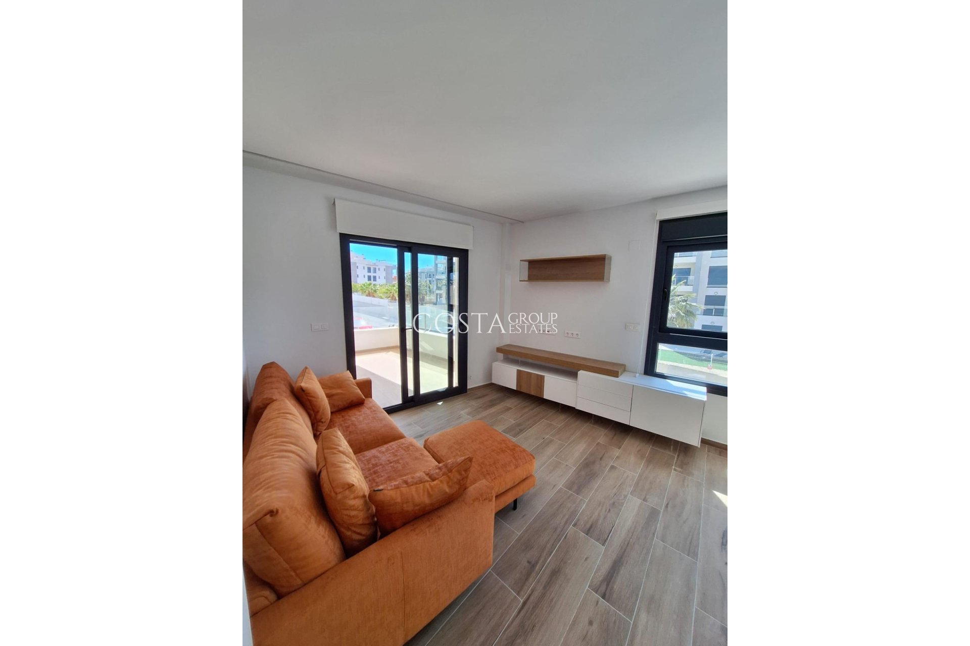 Resale - Apartments -
San Miguel de Salinas - San Miguel de Salinas Centro