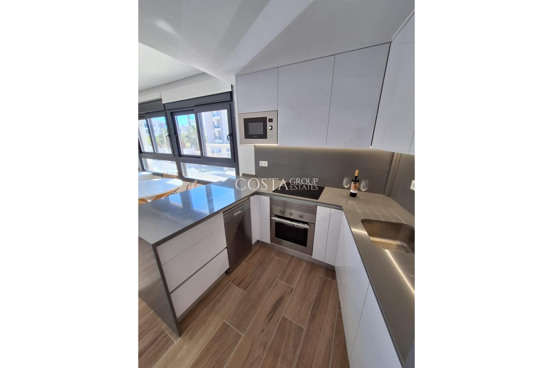 Resale - Apartments -
San Miguel de Salinas - San Miguel de Salinas Centro