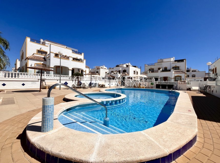 Resale - Apartments -
San Miguel de Salinas - San Miguel de Salinas Centro
