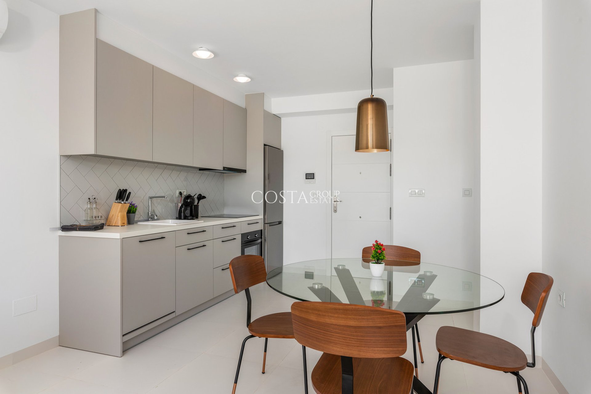 Resale - Apartments -
San Miguel de Salinas - San Miguel de Salinas Centro