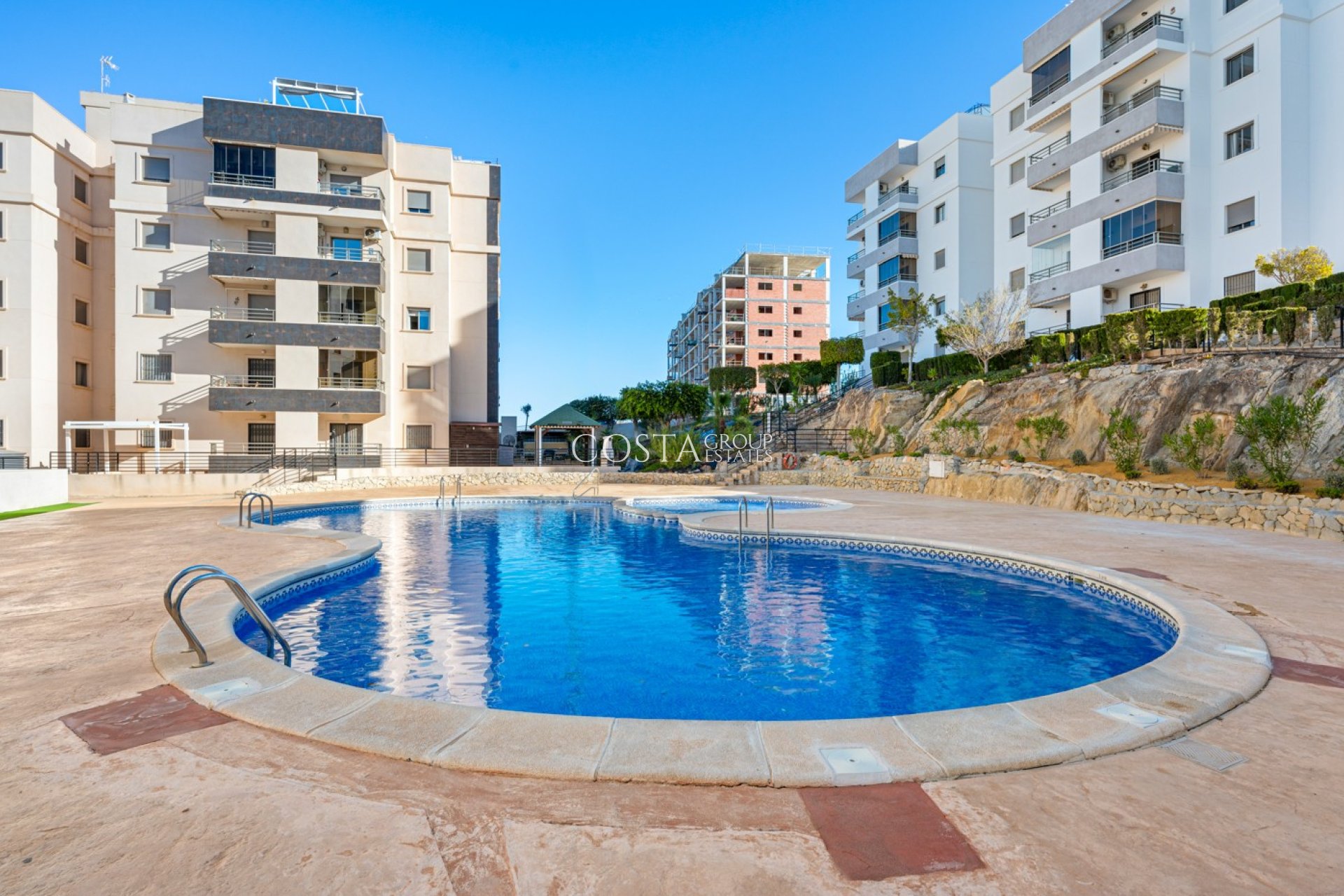 Resale - Apartments -
 - San Miguel De Salinas