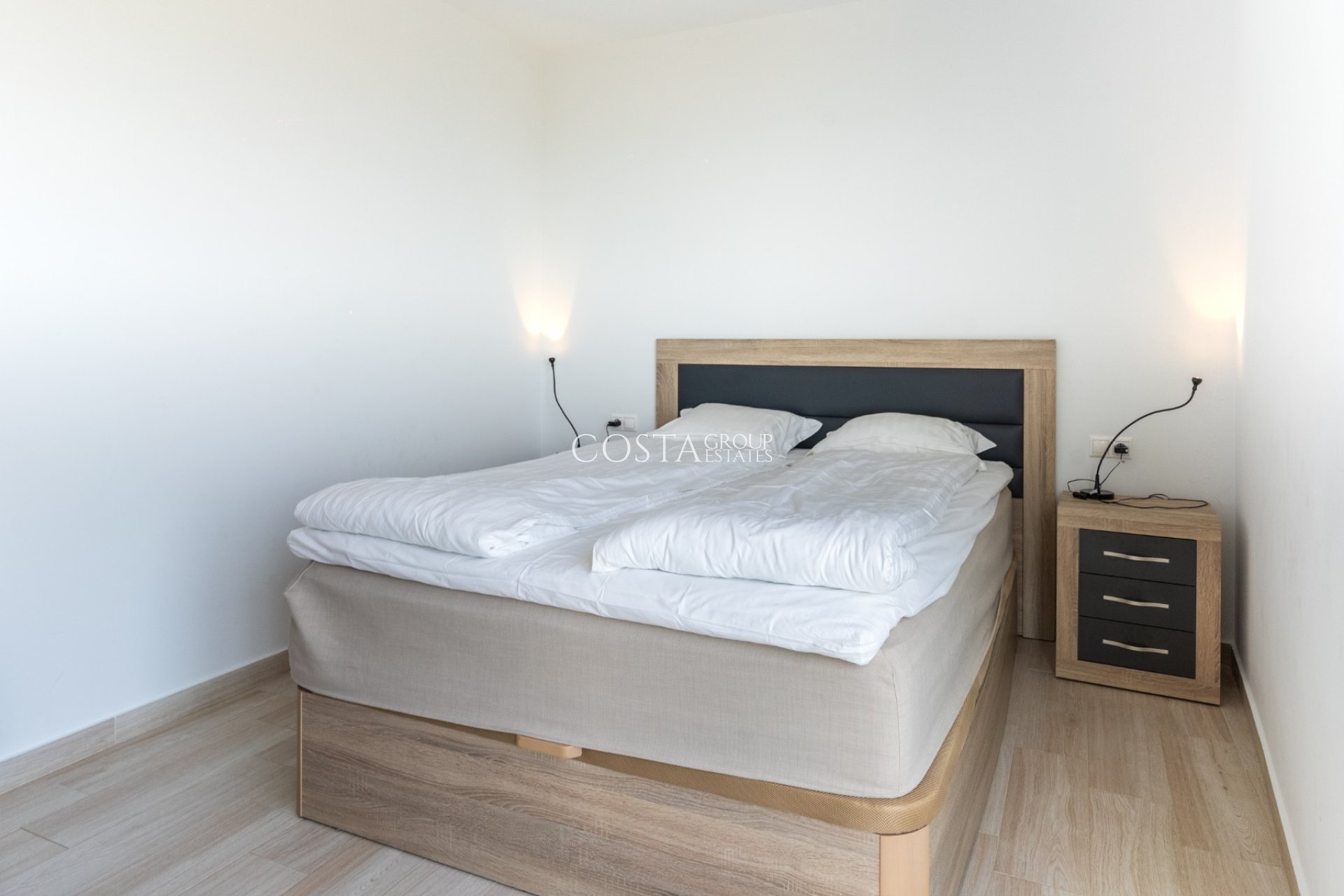 Resale - Apartments -
Torrevieja - La Mata
