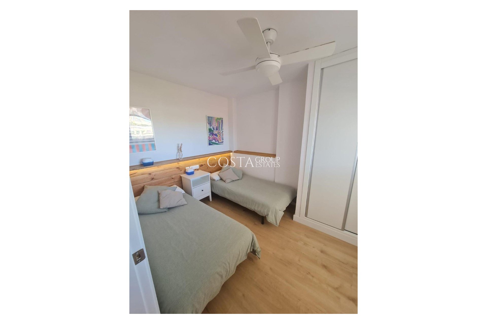 Resale - Apartments -
Torrevieja - La Mata