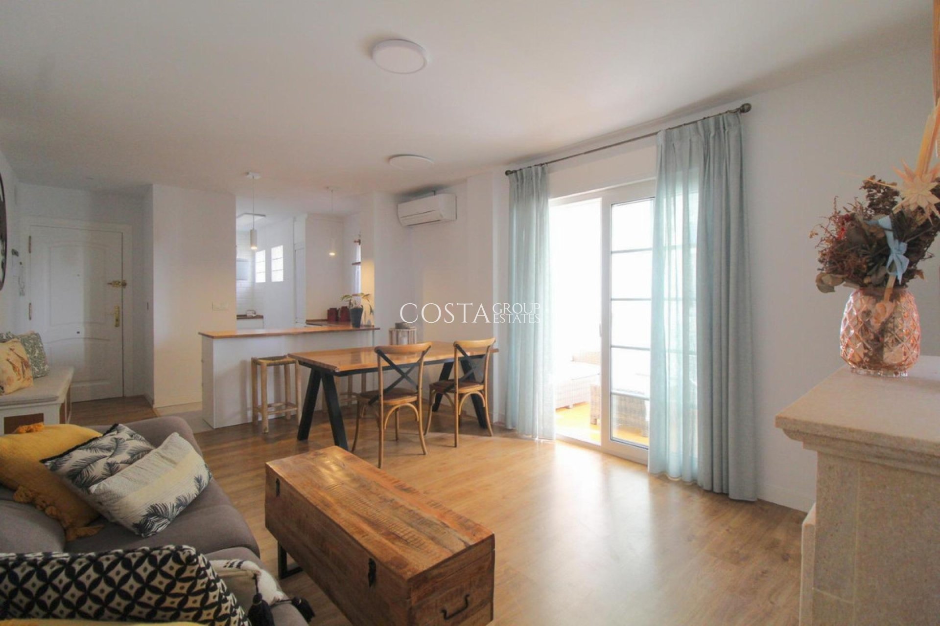Resale - Apartments -
Torrevieja - La Veleta