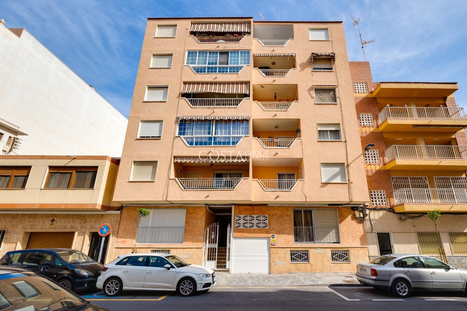 Resale - Apartments -
Torrevieja - Playa del Cura