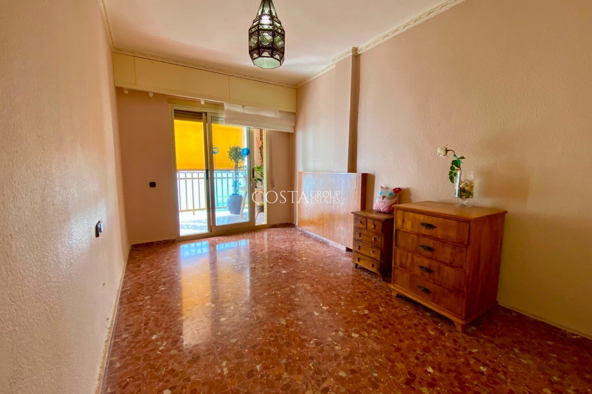 Resale - Apartments -
Torrevieja - Playa del Cura